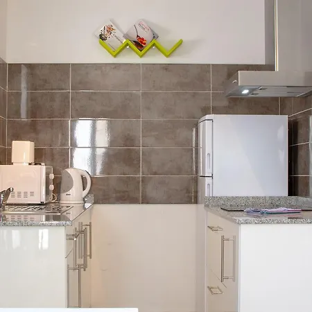 Apartment Green Studio @Lizard Complex *